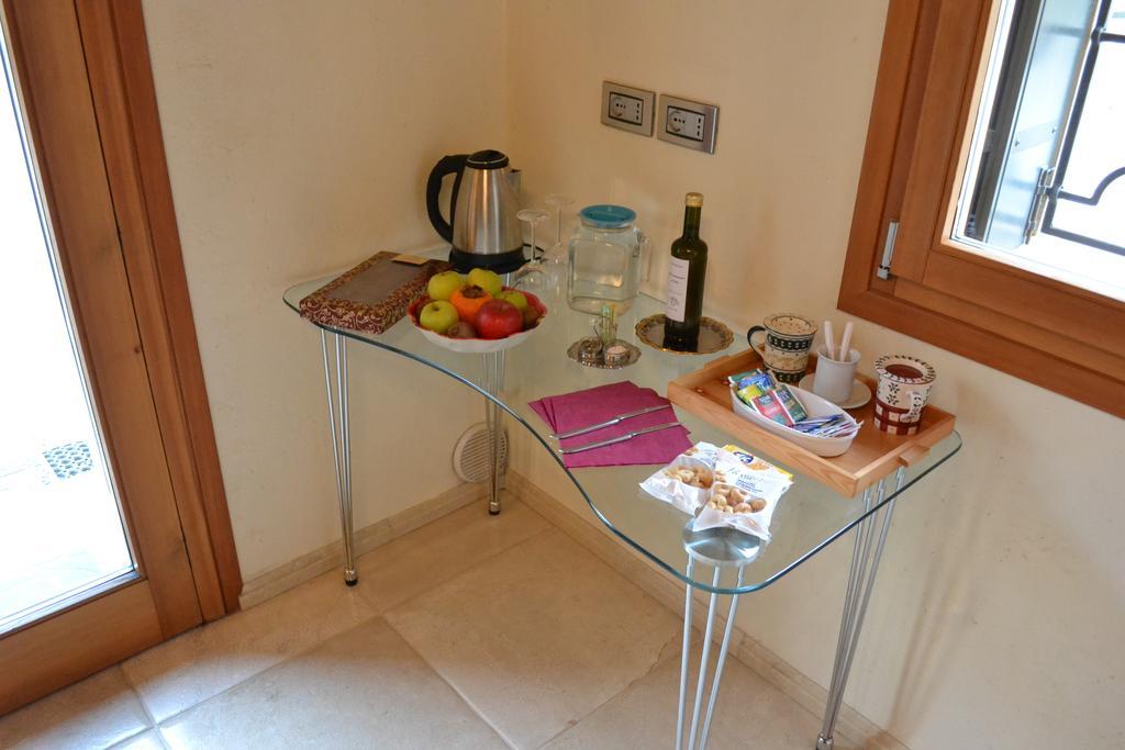 Casale La Rocchetta Bed and Breakfast Lonigo Buitenkant foto